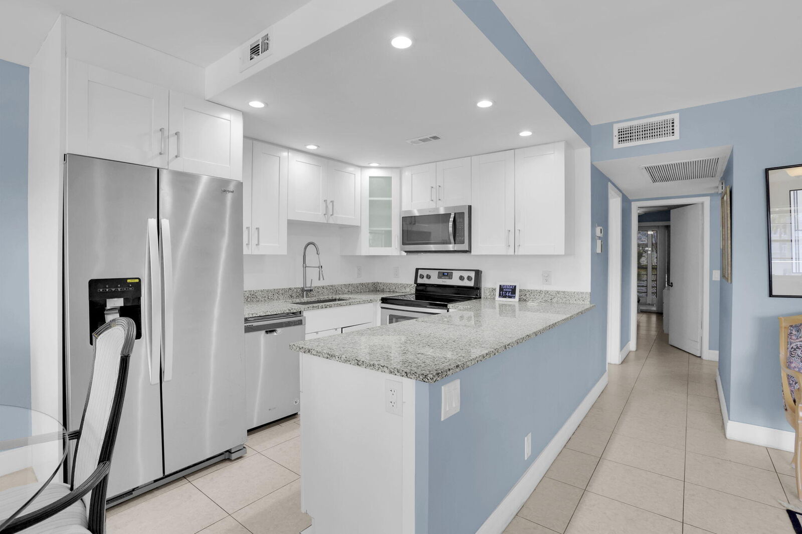 Property Photo:  2070 Exeter D  FL 33434 