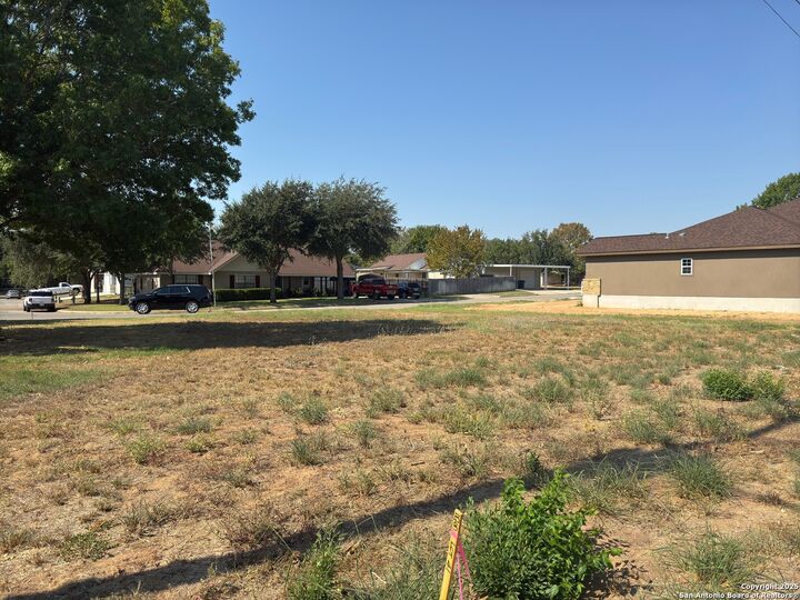 Property Photo: 1117 Iris Crescent TX 78114