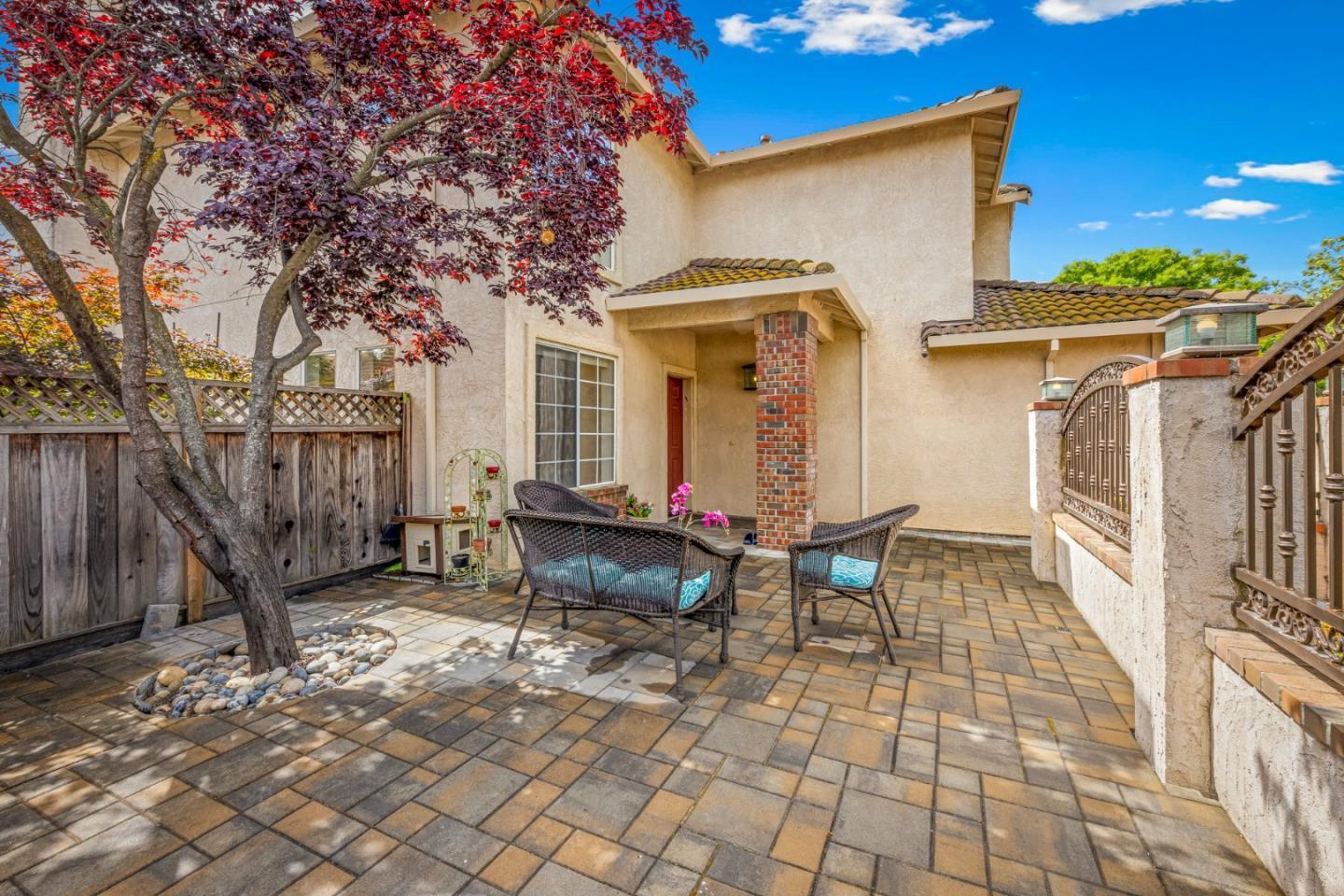 Property Photo:  360 Via Largo  CA 95037 