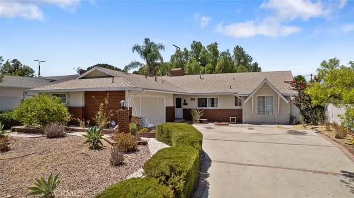 Property Photo: 10925 Goss Street CA 91352