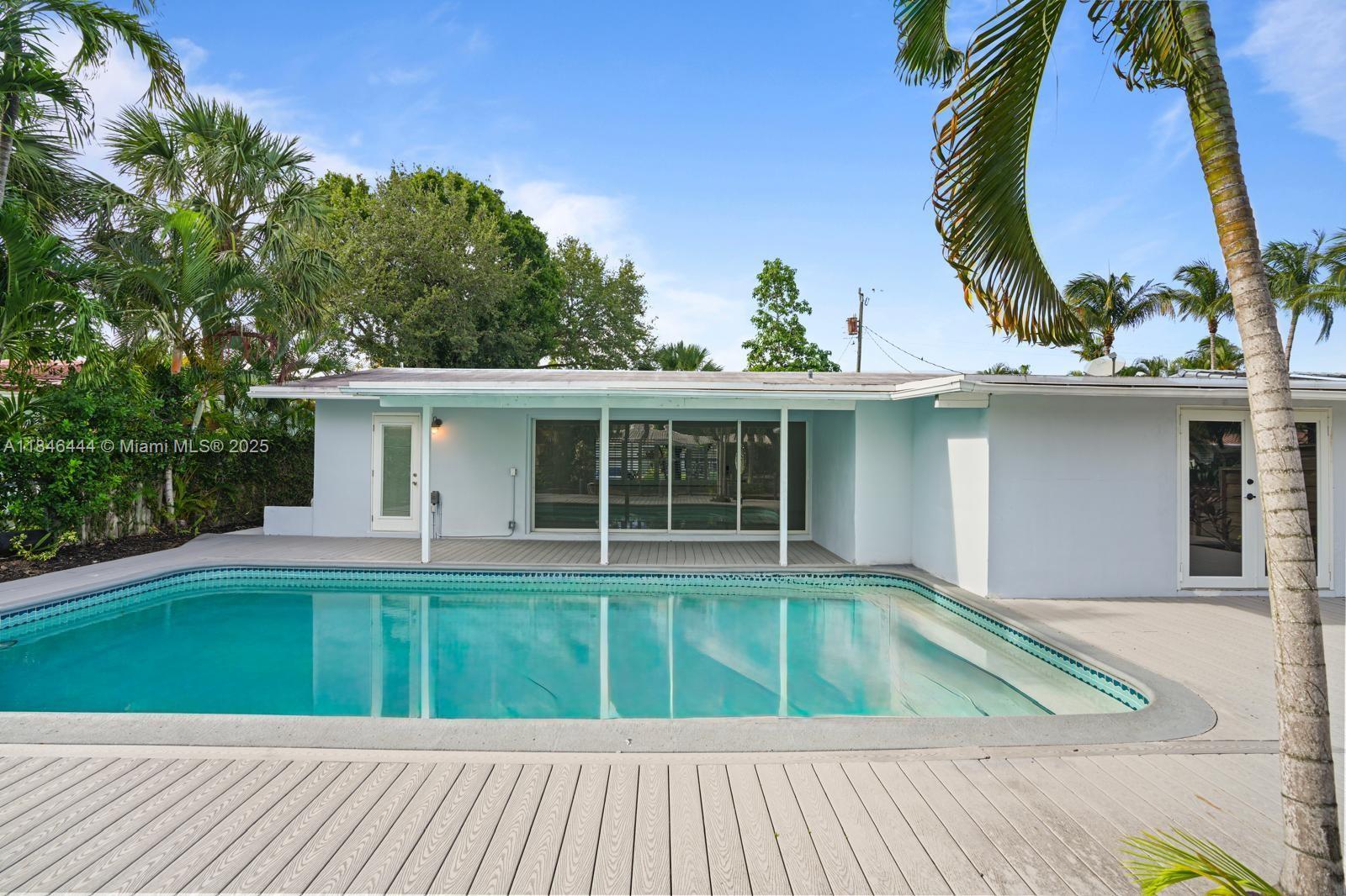 1724 SW 5th St  Fort Lauderdale FL 33312 photo