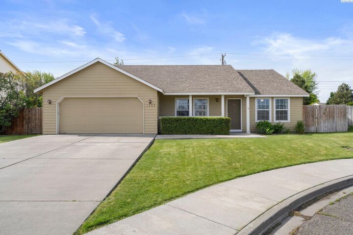 1707 W 25th Place  Kennewick WA 99337 photo