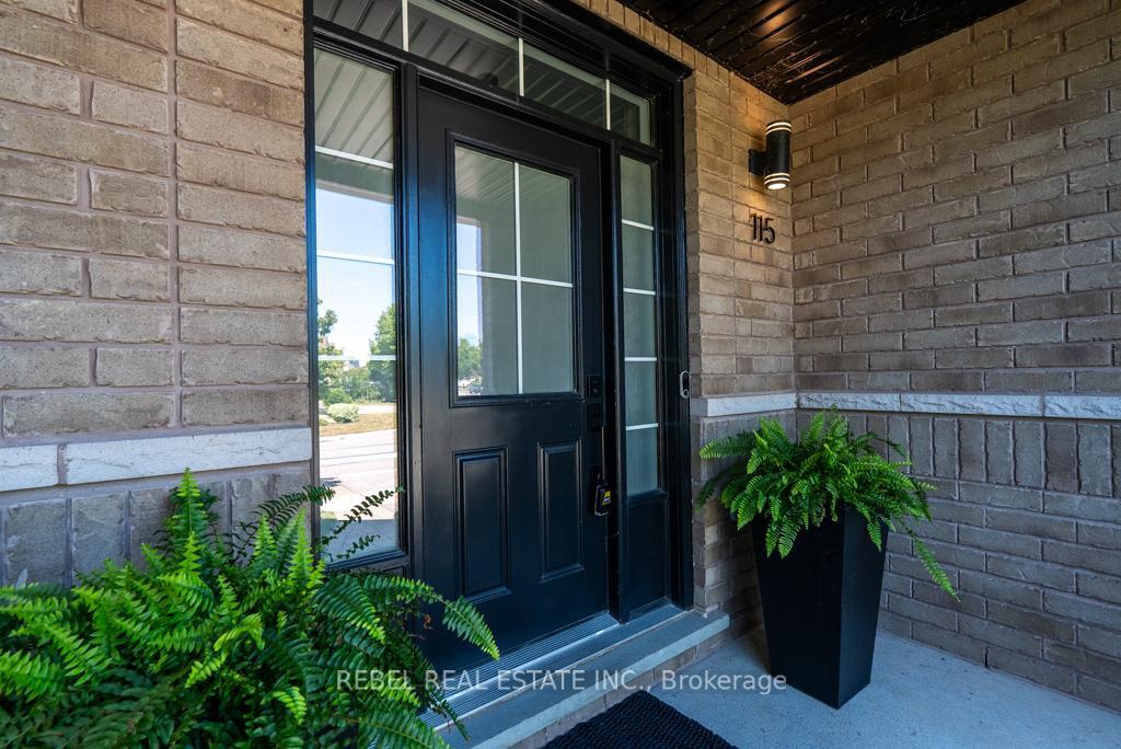 Property Photo:  115 James Govan Drive  ON L1N 0H4 