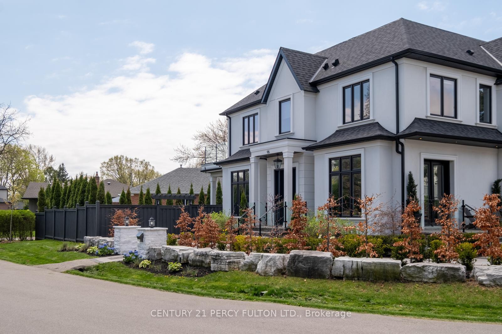 Property Photo:  95 Great Oak Drive  ON M9A 1N7 