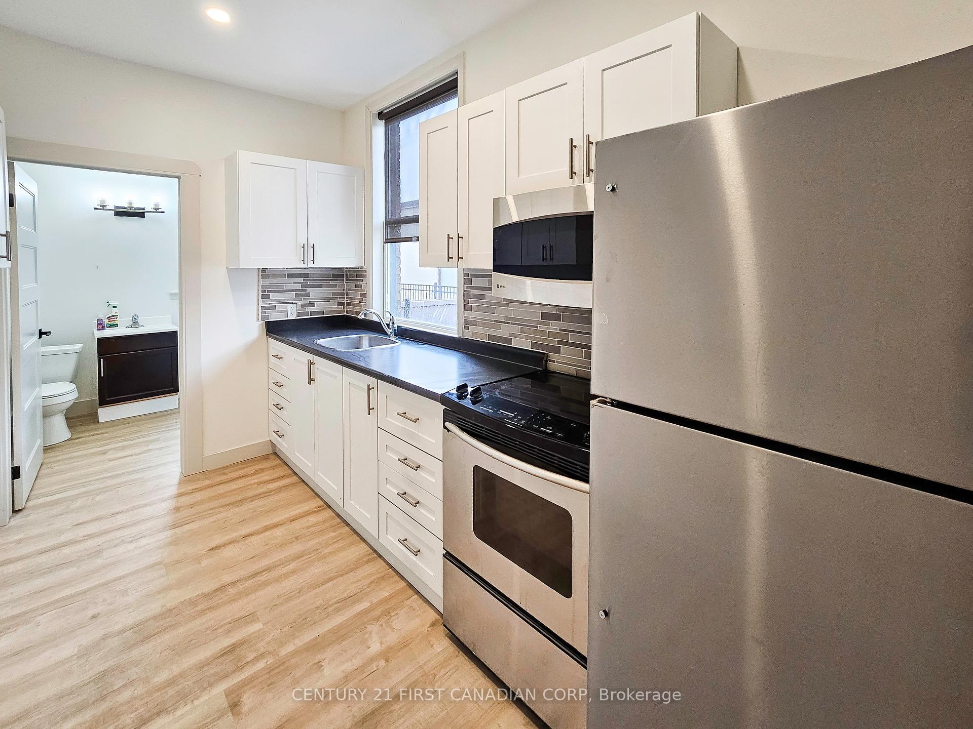 Photo de la propriété: 857 Dundas Street E 1 ON N5W 2Z8