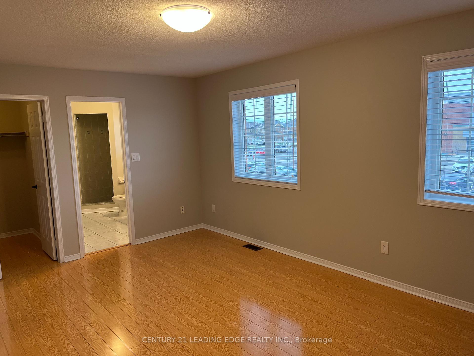 Photo de la propriété: 12 Owens Road ON L6X 0S1