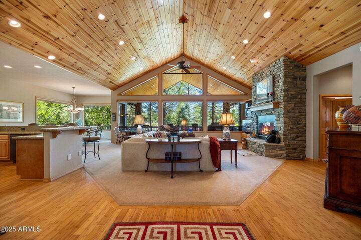 Property Photo:  3990 W Sugar Pine Loop  AZ 85901 