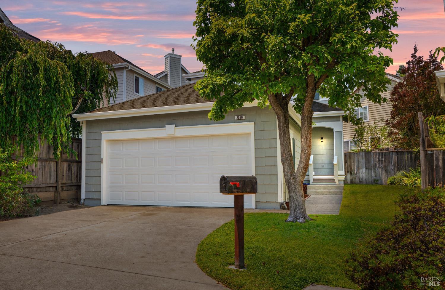 2020 Chetwood Drive  Petaluma CA 94952 photo