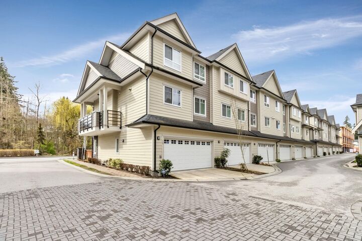 14285 64 Avenue 10 — photo 1
