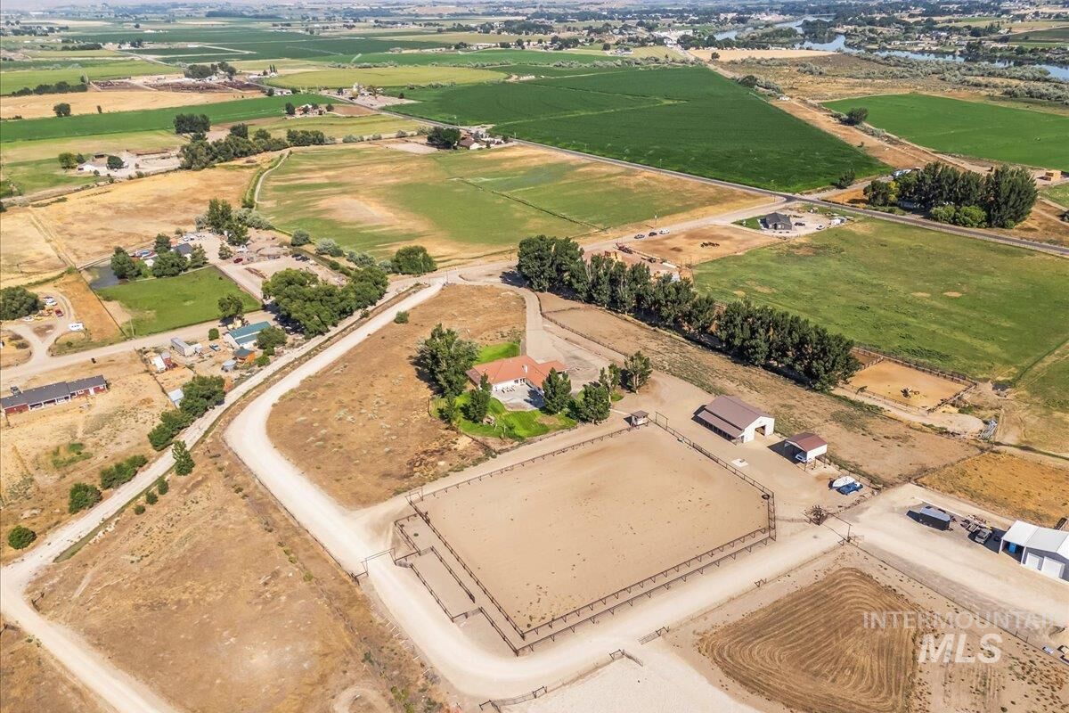 Property Photo:  4282 Hogg Rd  ID 83628 