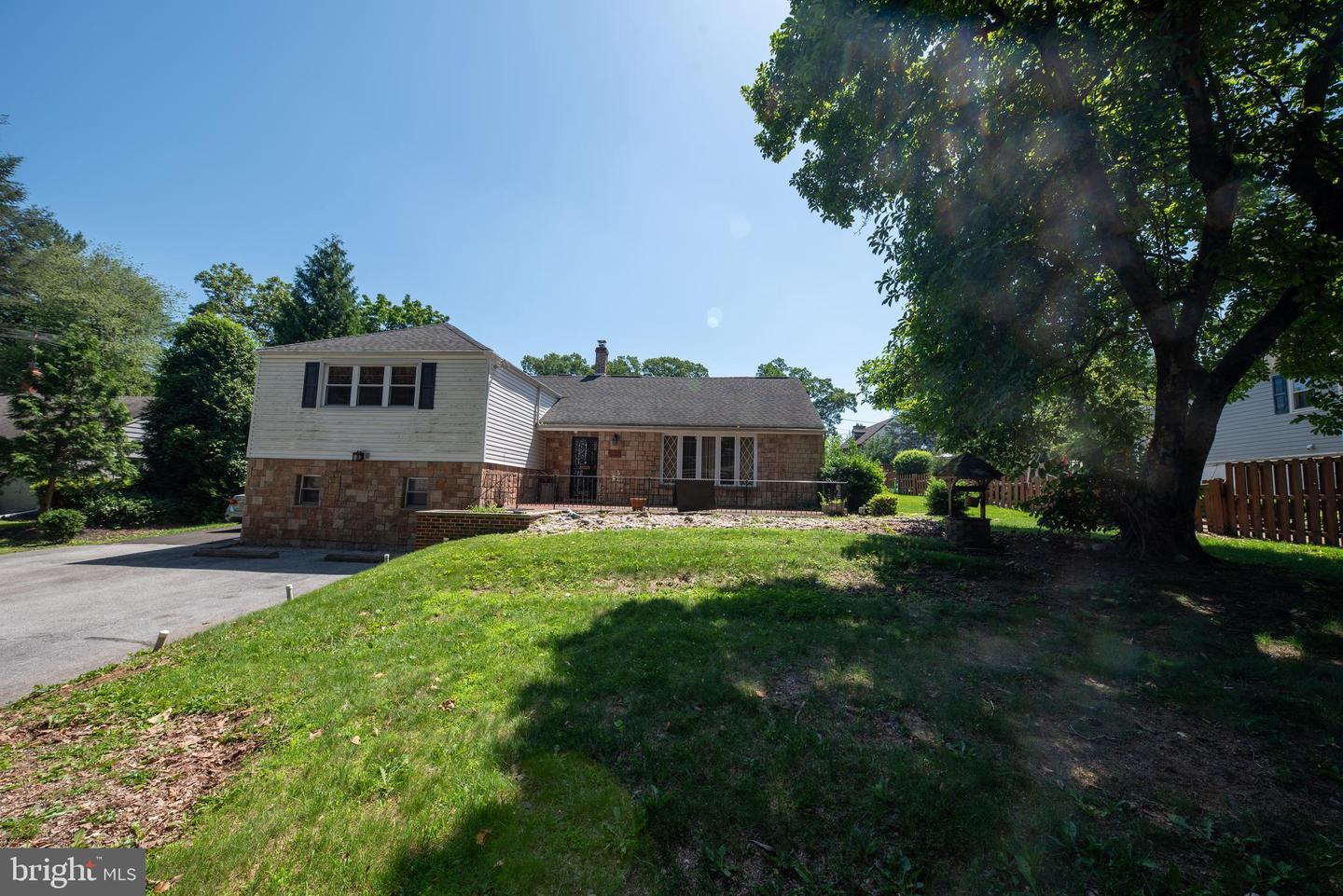 1612 E Willow Grove Avenue  Glenside PA 19038 photo