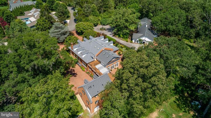 Property Photo: 1711 Highland Road VA 22401
