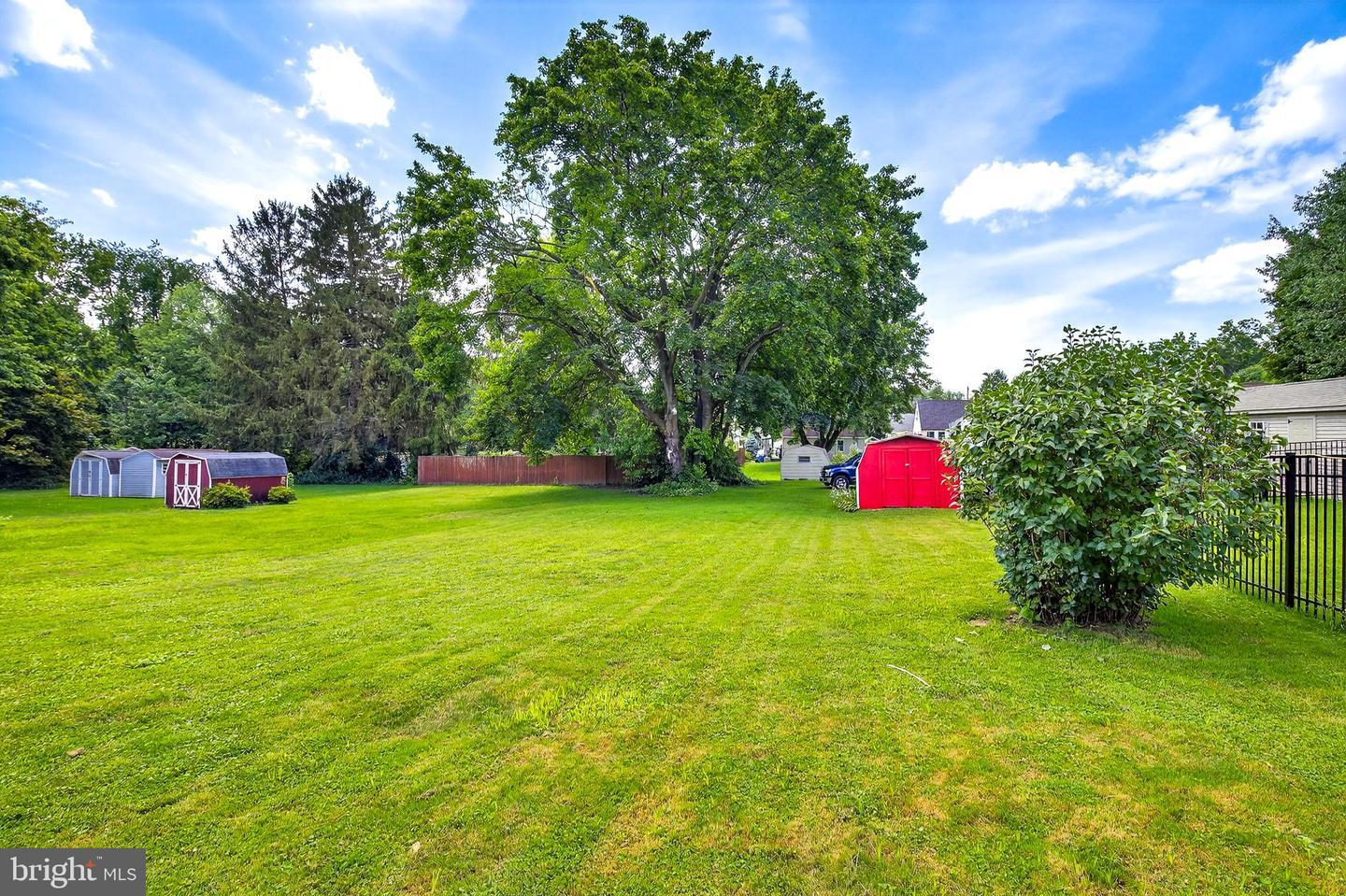 Property Photo:  806 S 16th Street  PA 17512 