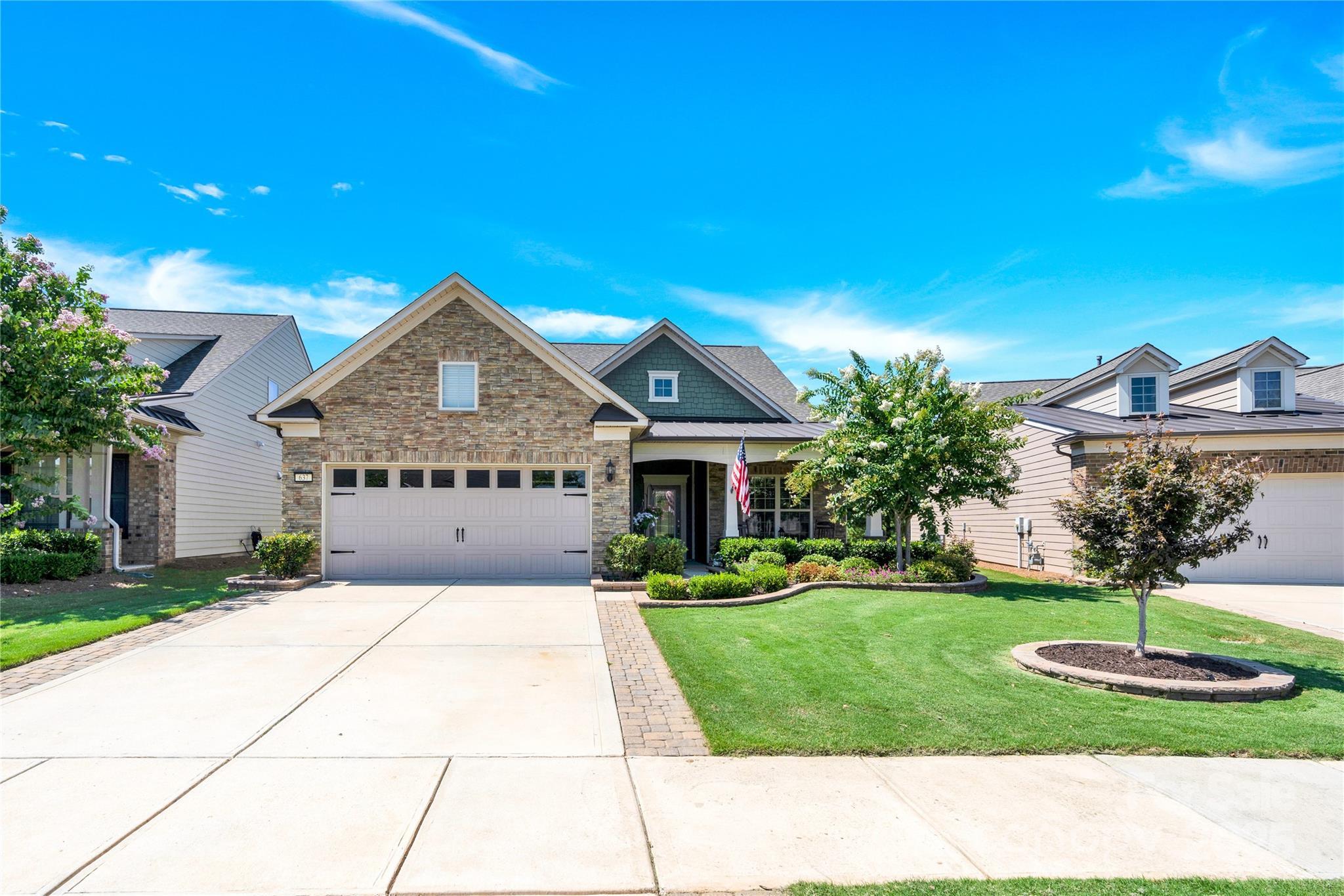 Property Photo: 637 Birchway Drive SC 29715