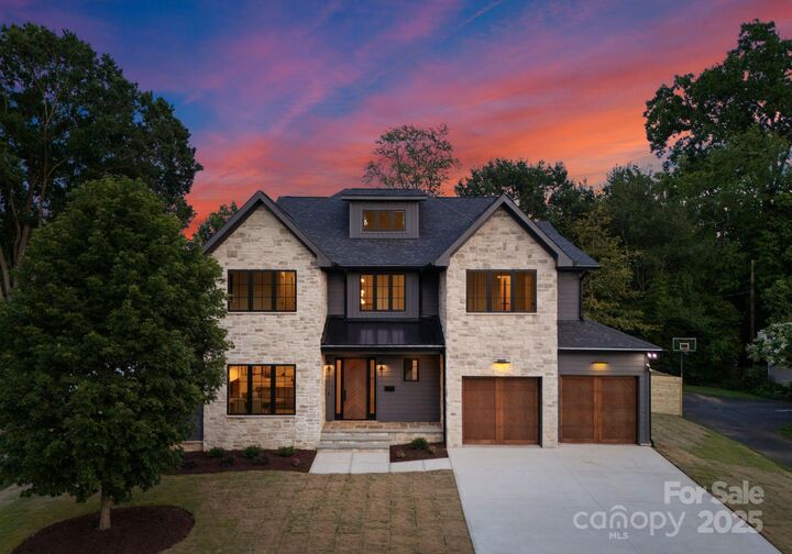 Property Photo: 1109 Wimbledon Road NC 28209