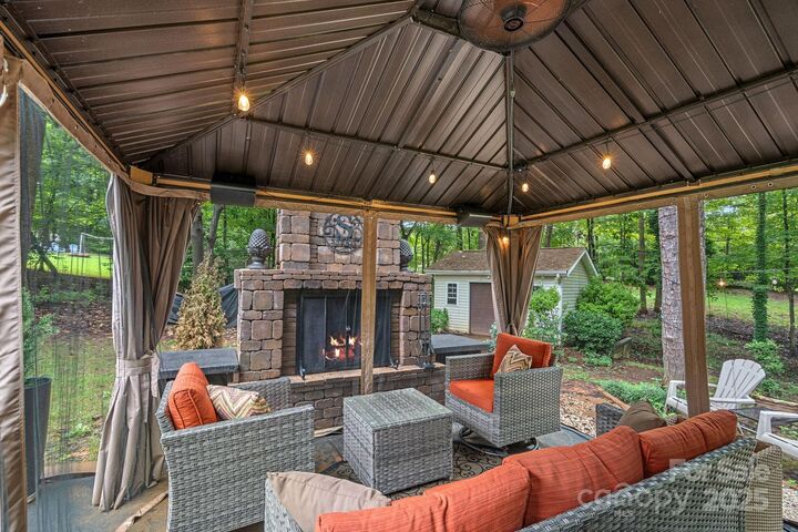 Property Photo: 172 Tawny Bark Drive NC 28117