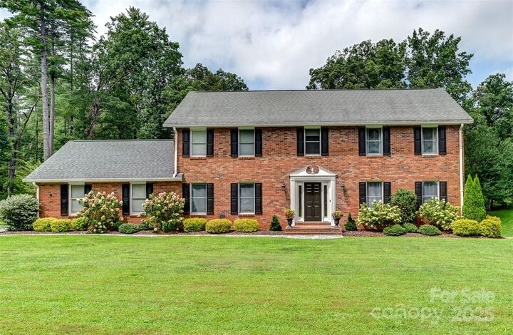 Property Photo:  507 Fenwick Court  NC 28739 