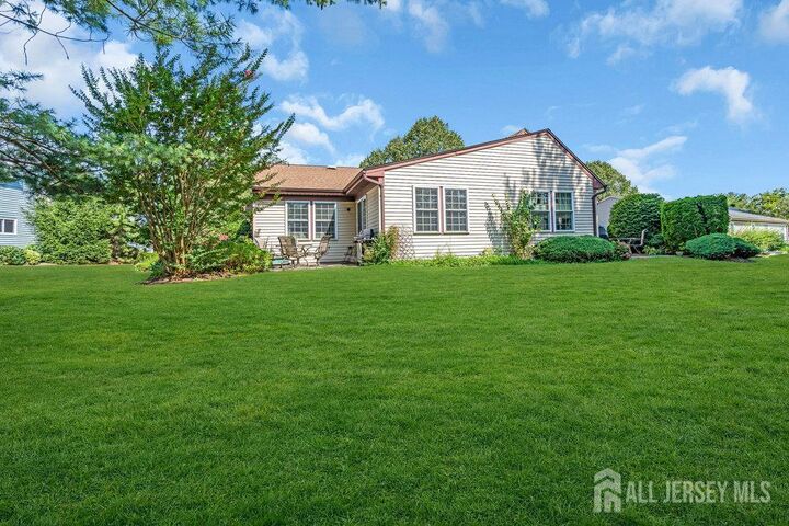 Property Photo:  8 Ethan Allen Drive A  NJ 08831 