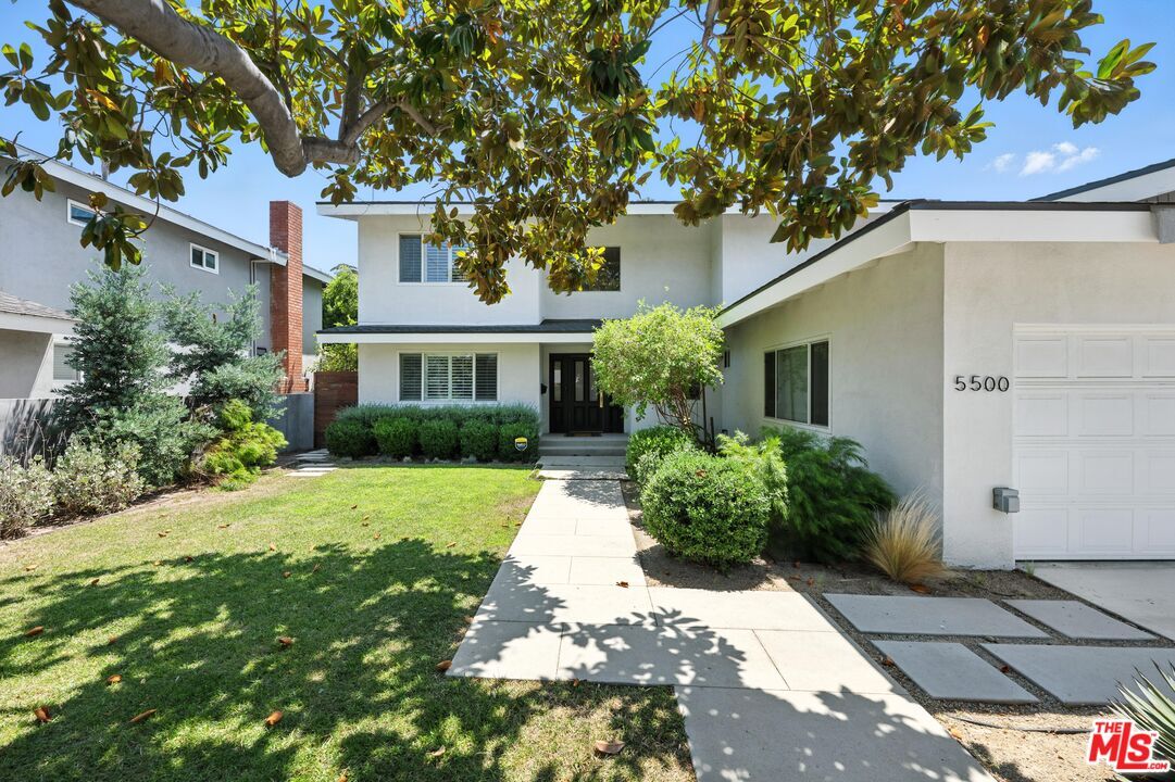 Property Photo: 5500 Stansbury Ave CA 91401