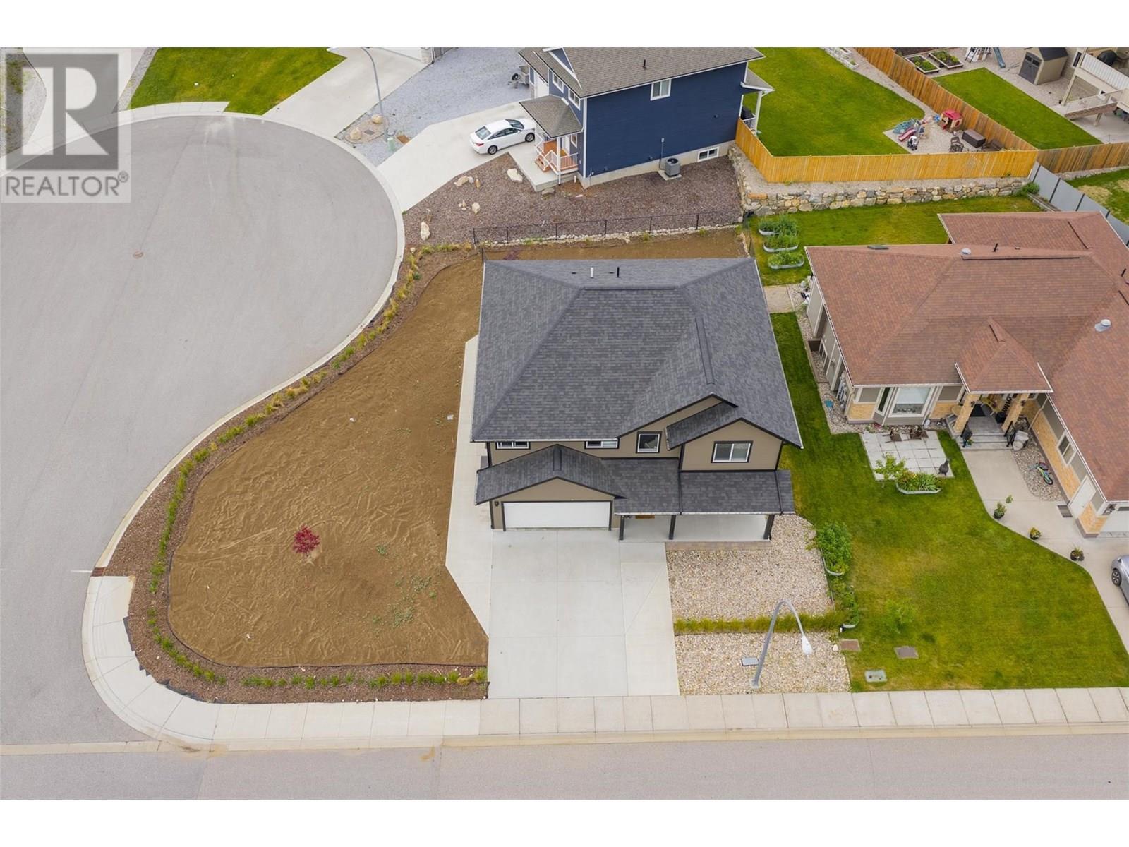 Property Photo: 3904 Grandview Drive BC V1N 4X9