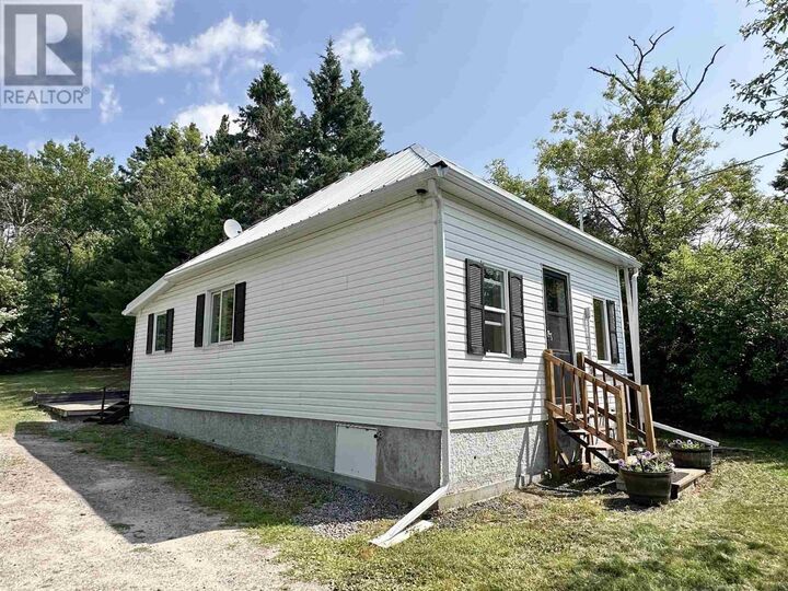Property Photo: 40 Fourth Street ON P0X 1M0
