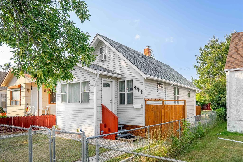 Photo de la propriété:  971 College Avenue  MB R2X 1B2 