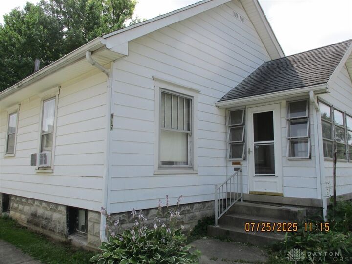 Property Photo:  817 Washington Avenue  OH 45356 
