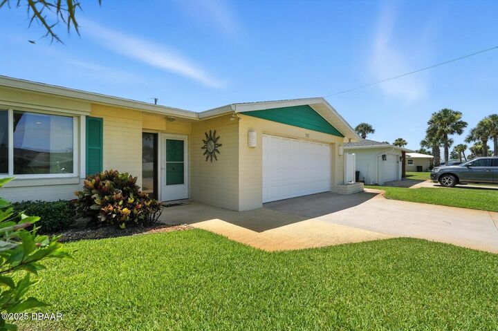 Property Photo:  792 Marvin Road  FL 32176 