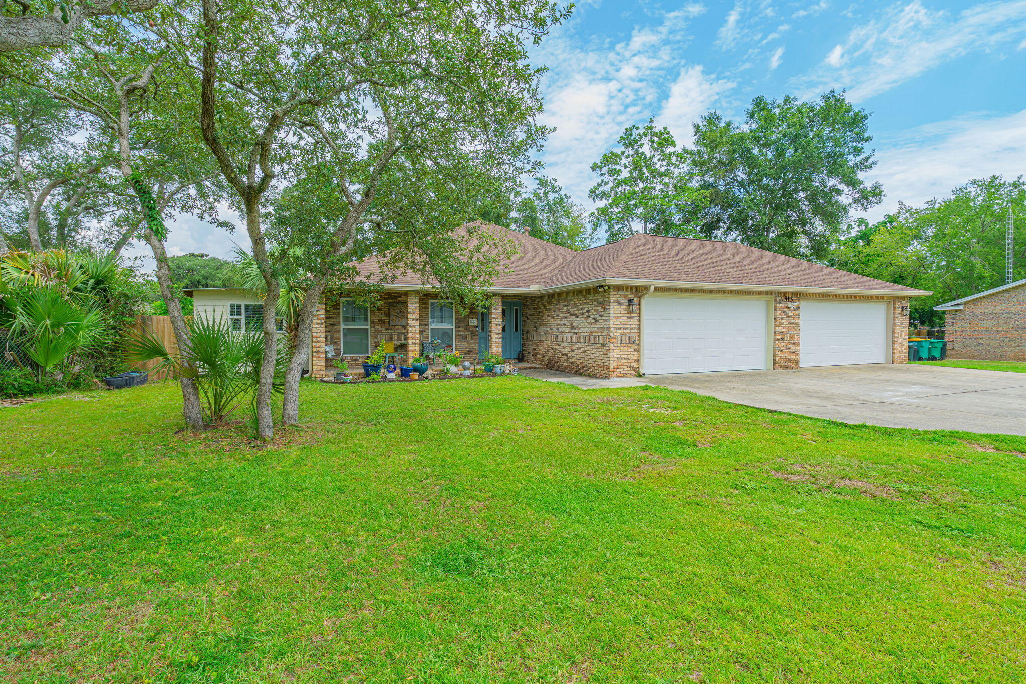 Property Photo:  513 Vermont Avenue  FL 32547 