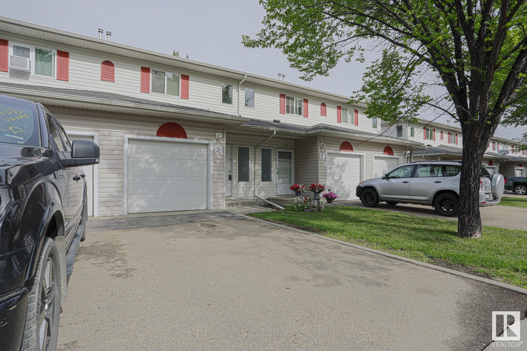 Property Photo: 451 Hyndman Crescent NW 26 AB T5A 5J3