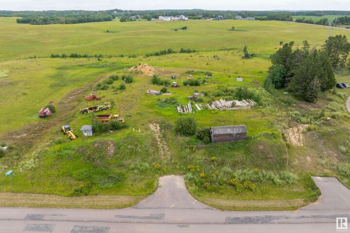 Property Photo:  53214 Rge Road 13 10  AB T7Y 0C1 