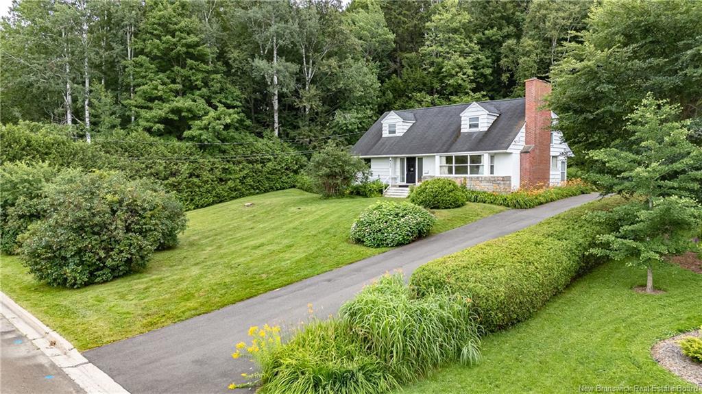 Photo de la propriété: 628 Golf Club Road NB E3B 7S5