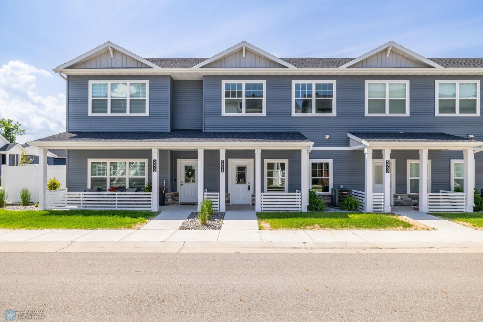 Property Photo:  5885 41 Street S  ND 58104 