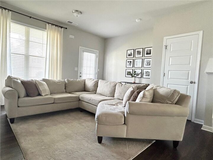 Property Photo: 208 McGinnis Circle GA 30701
