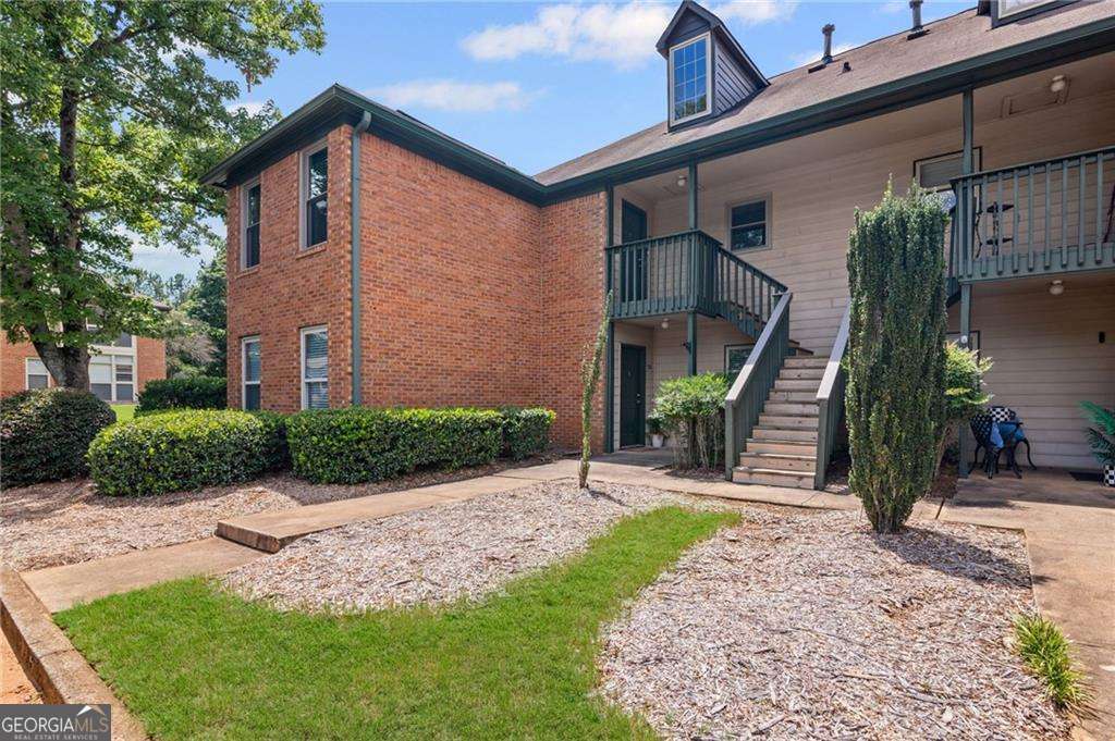 Property Photo: 600 Bedfort Drive GA 30096
