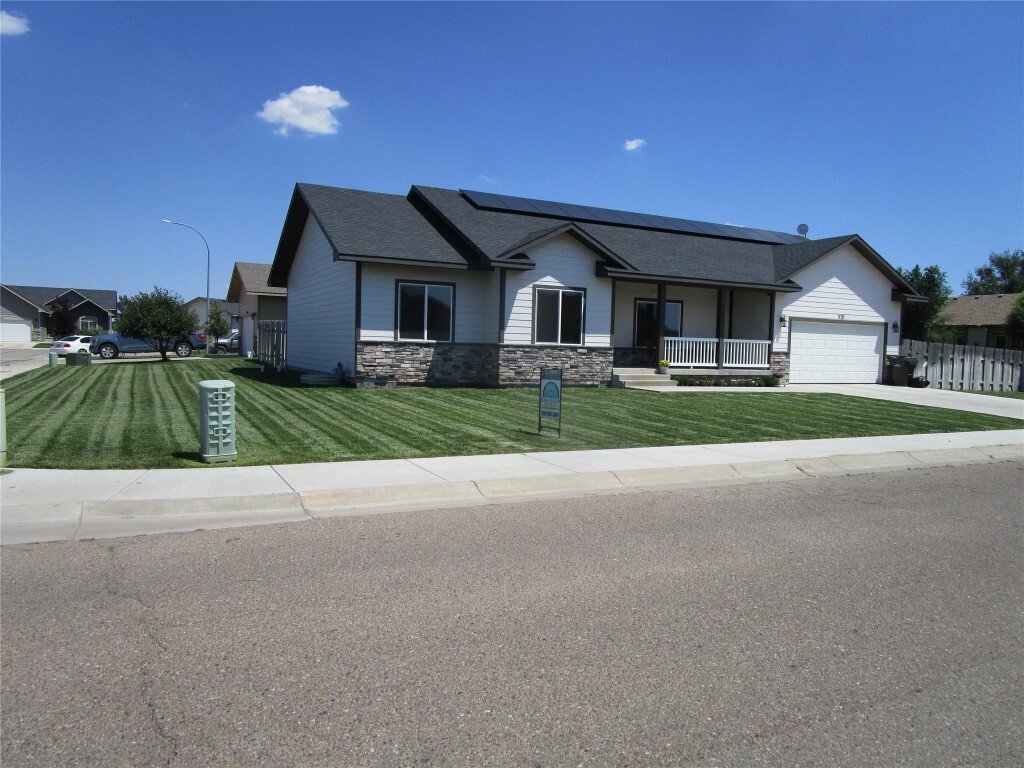 520 Susan Street  Garden City KS 67846 photo