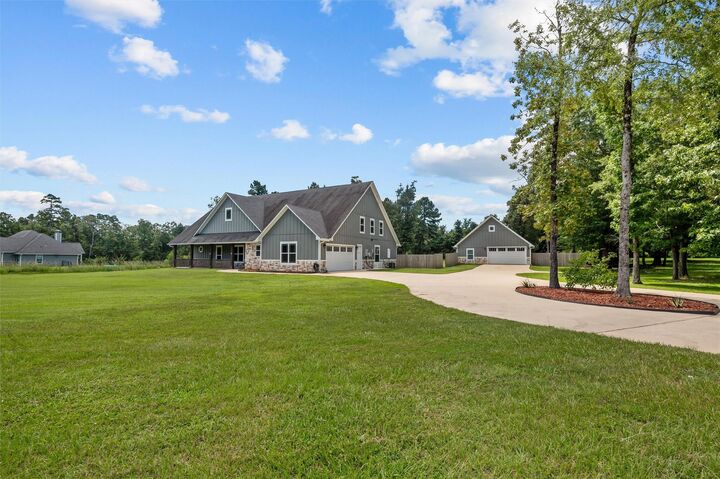 Property Photo:  115 Dogwood Circle  TX 75904 