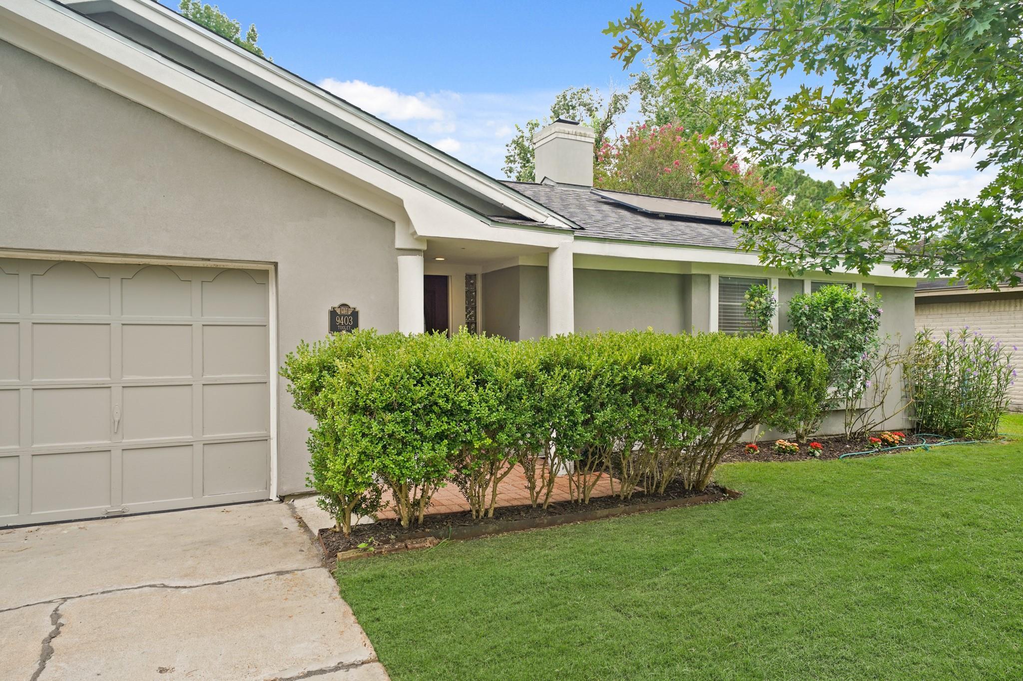 Property Photo: 9403 Tooley Drive TX 77031