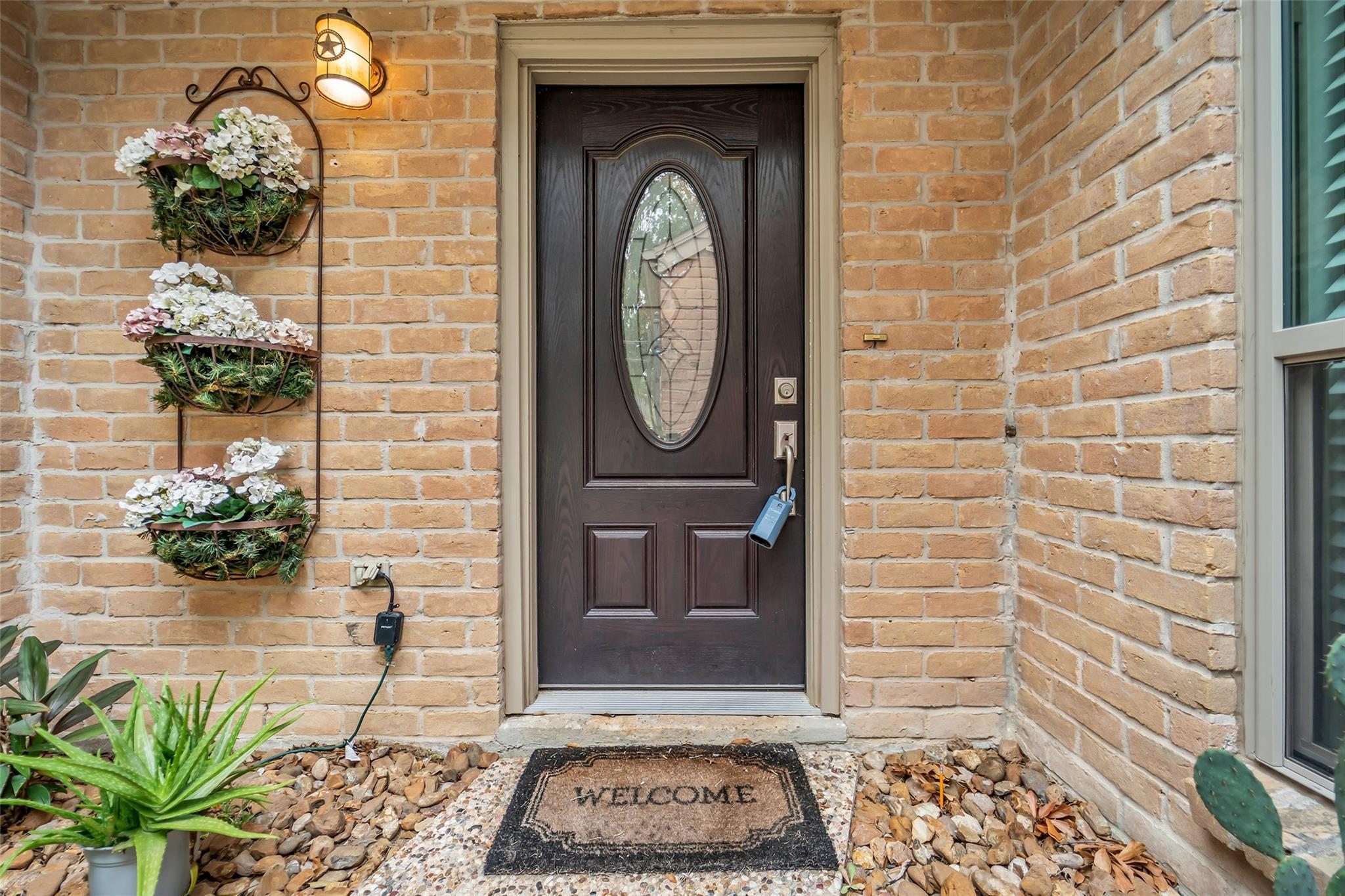 Property Photo: 1018 Apache Falls Drive TX 77450
