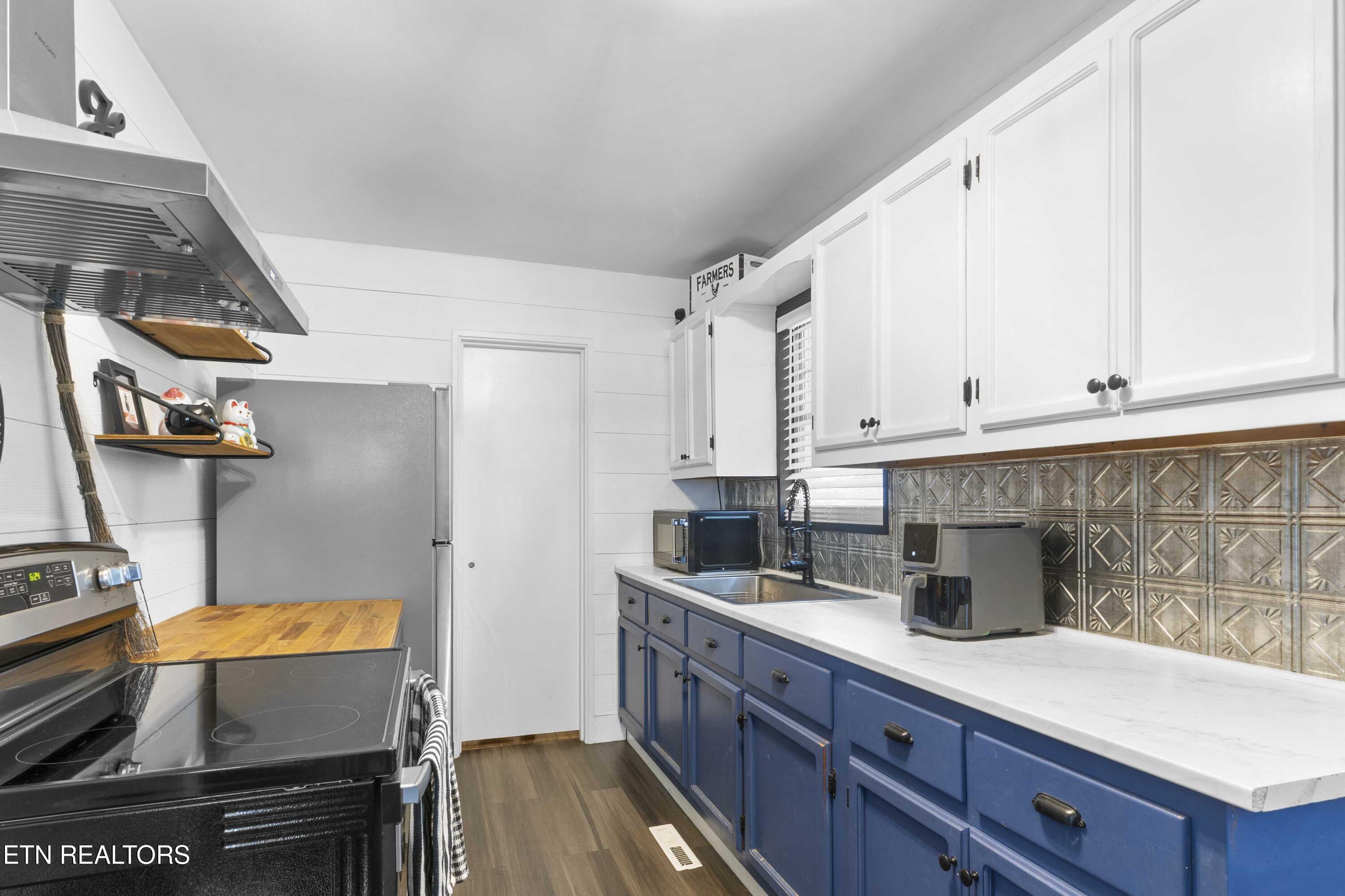 Property Photo: 126 Atlanta TN 37830