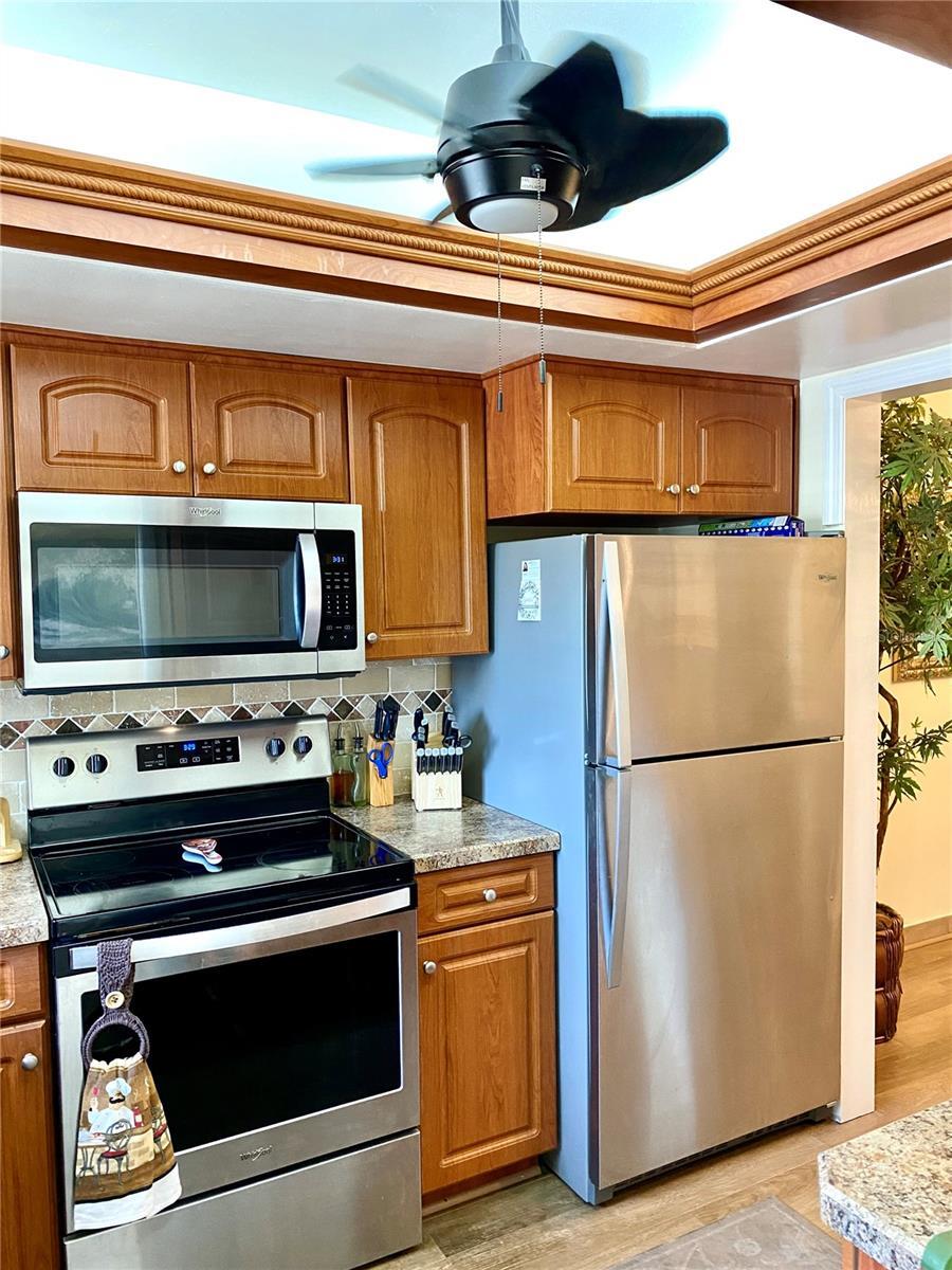 Property Photo: 1664 S Lake Avenue 5 FL 33756