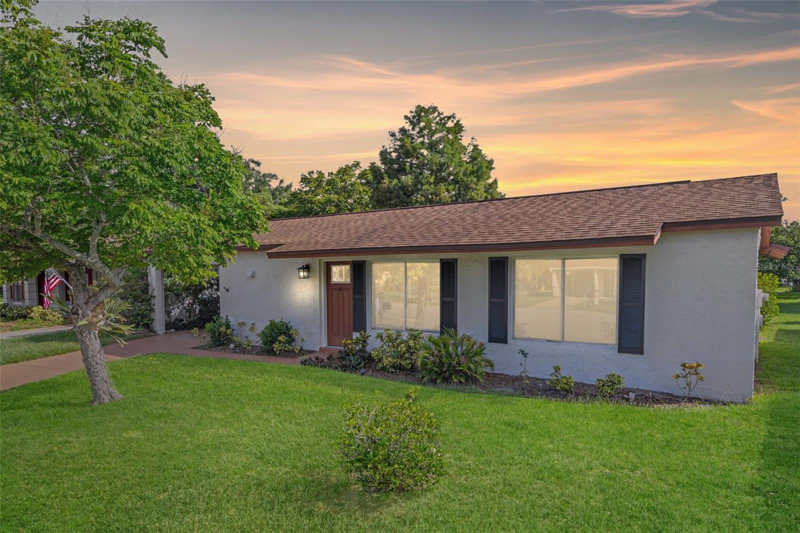 Property Photo: 5021 Loyola Lane FL 32821