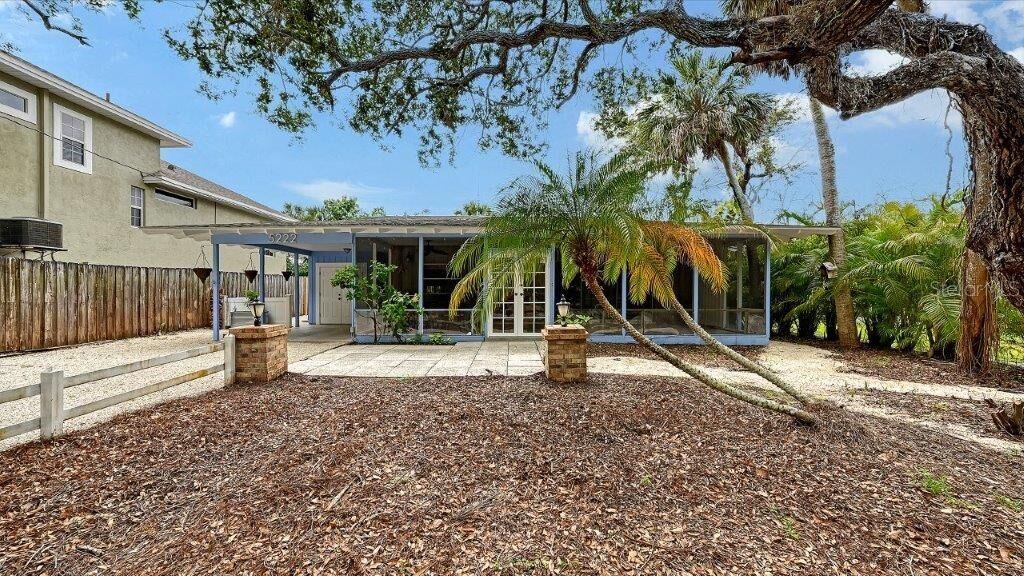 Property Photo:  5222 Winding Way  FL 34242 
