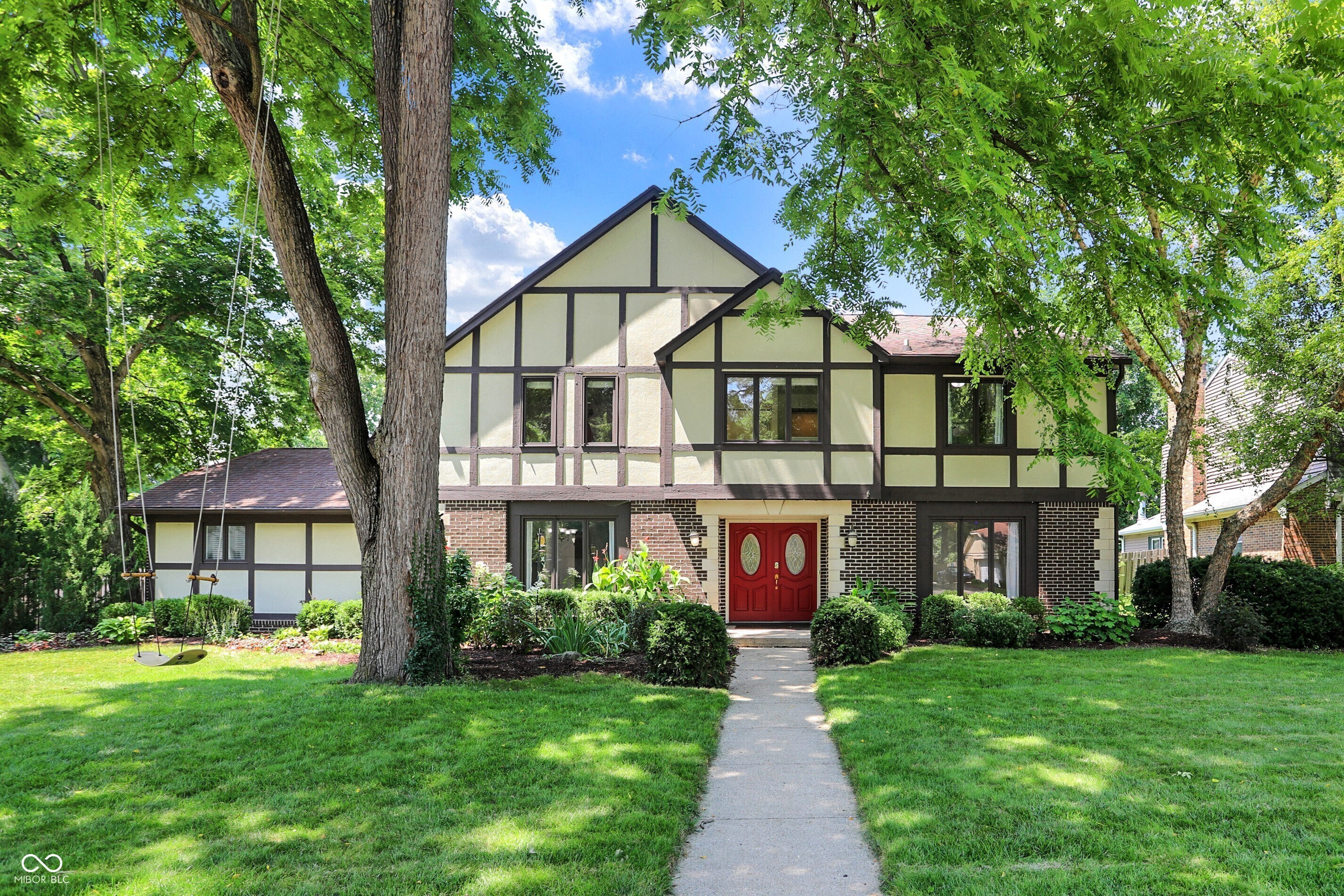 Property Photo: 12322 Brookshire Parkway IN 46033