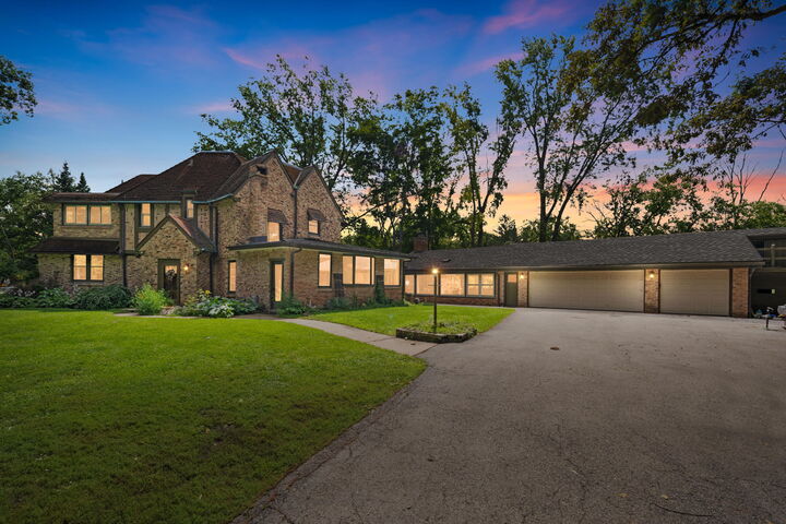 10737 W Rawson Ave  Franklin WI 53132 photo