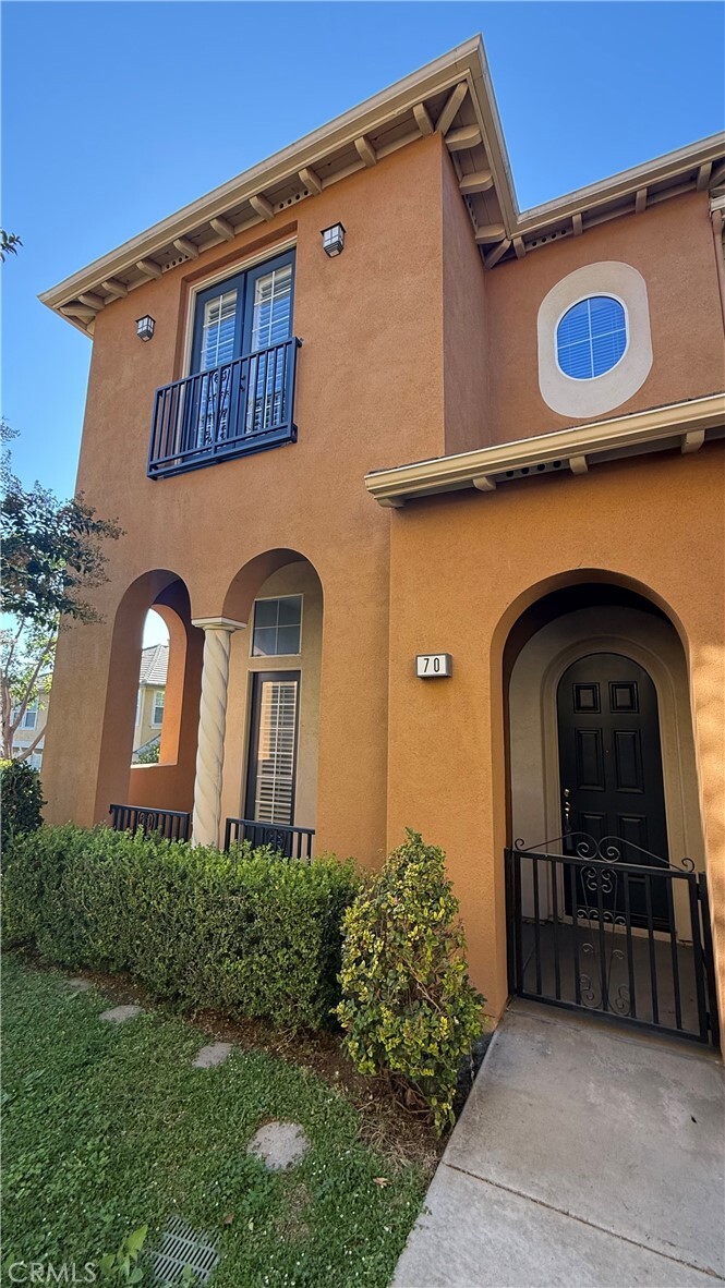 Property Photo:  70 Chula Vista  CA 92602 