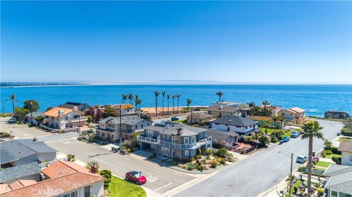 Property Photo:  427 Water  CA 93449 