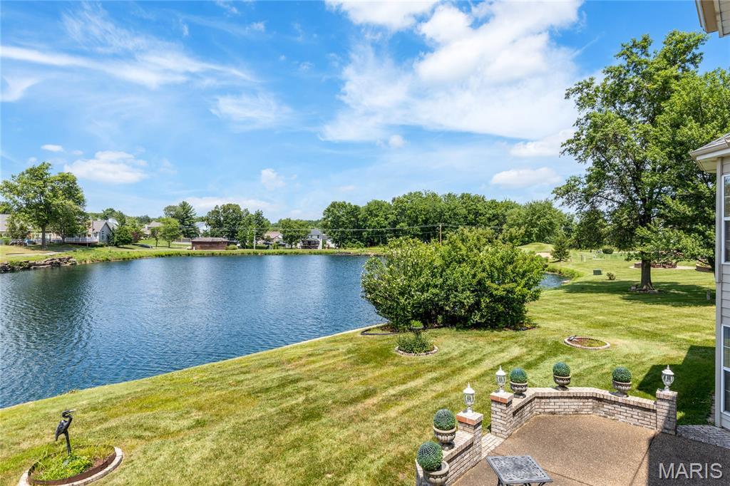 Property Photo: 862 Whitmoor Drive MO 63304