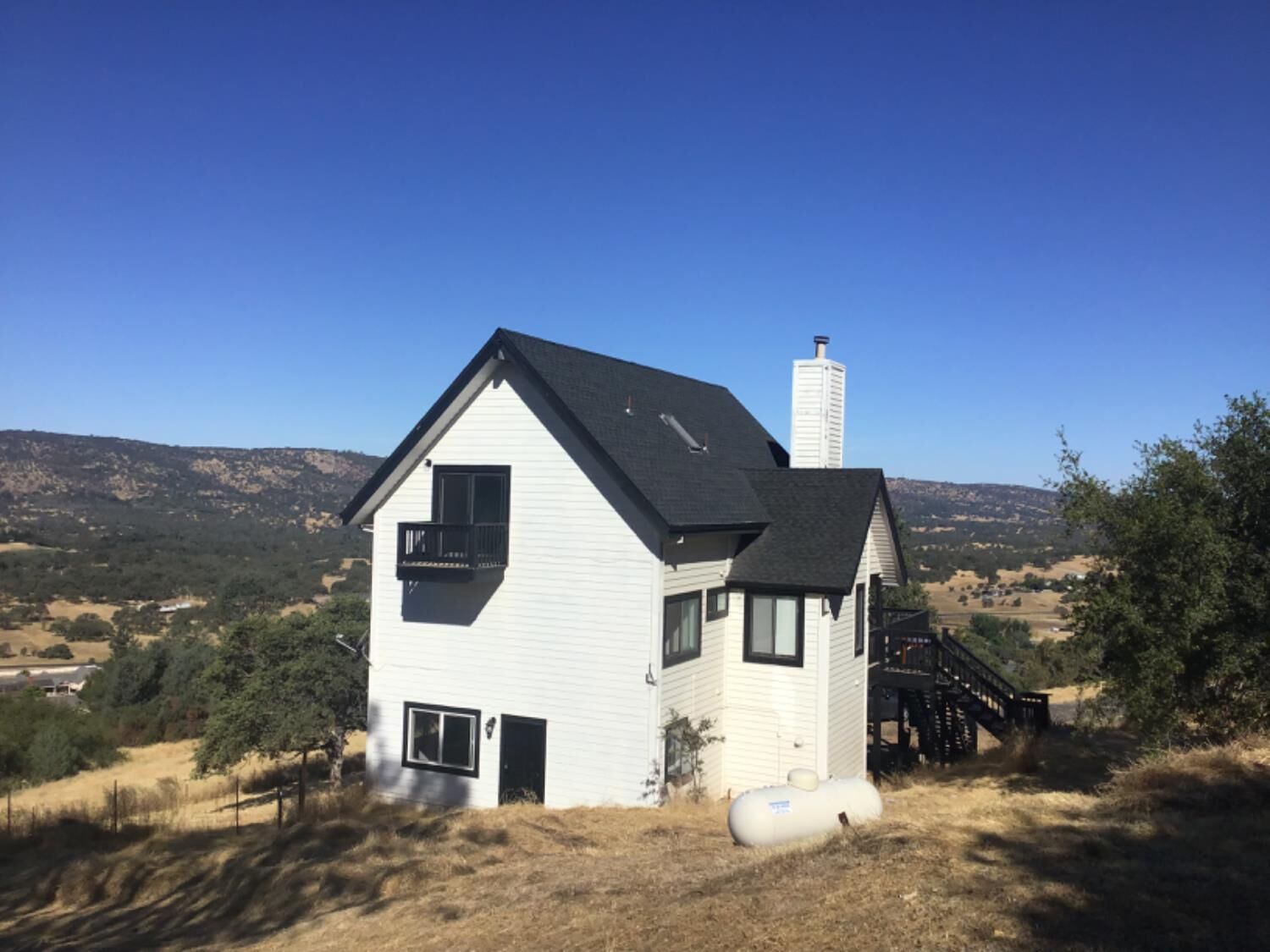 Property Photo:  2464 Charmstone Way  CA 95228 