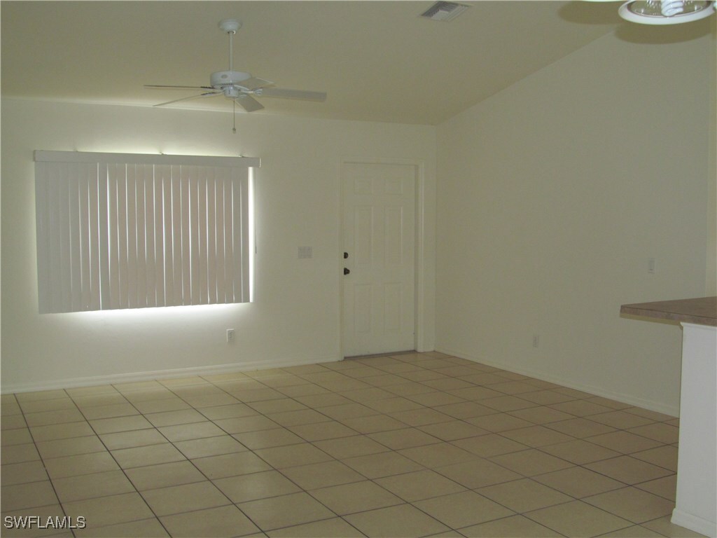 Property Photo: 335 Pinehurst Avenue FL 33974